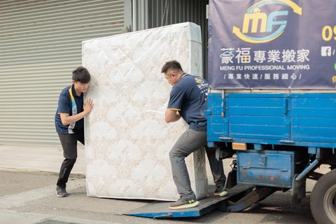 床墊推上尾門升降台
